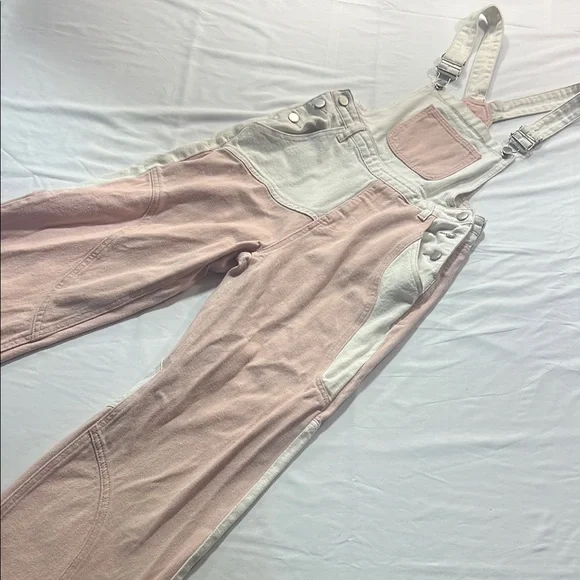 Cider pink and white overalls size small - Picture 2 of 10